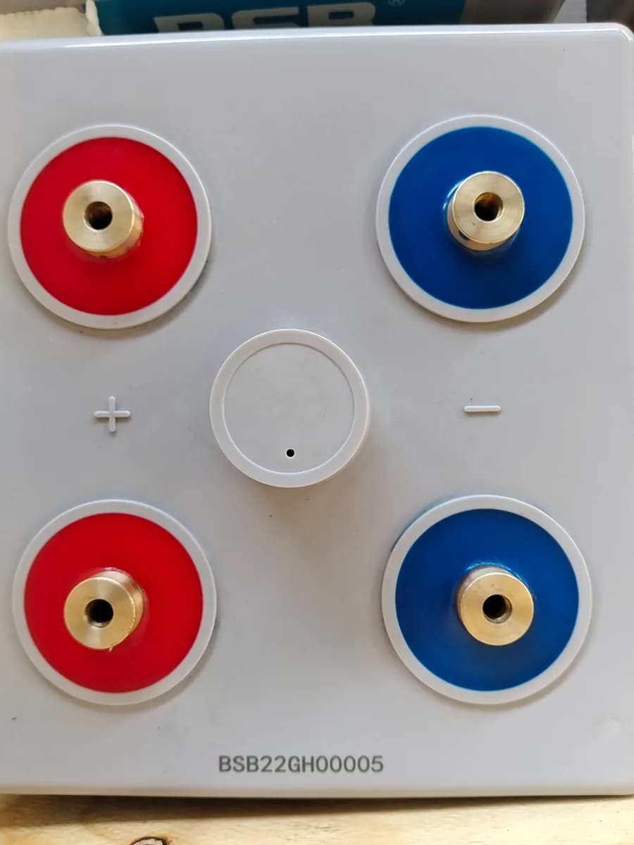2Volts Gel Battery (photo 3)